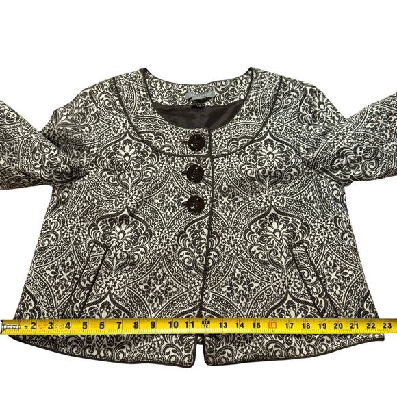 Ann Taylor Three Button 3/4 Sleeve Brown Ivory Damask Crop Swing Jacket Size 8 - Picture 8 of 12